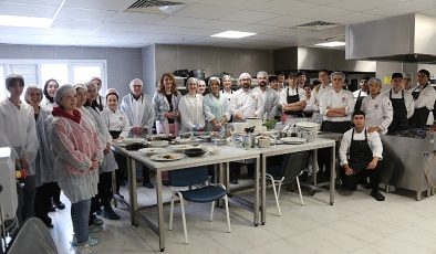 İzmir’de “Gastronomi ve Tasarım Sempozyumu” yapıldı