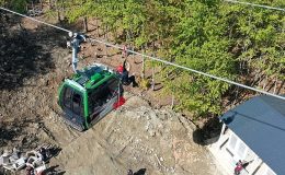 Büyükşehir İtfaiyesinden teleferikte nefes kesen tatbikat