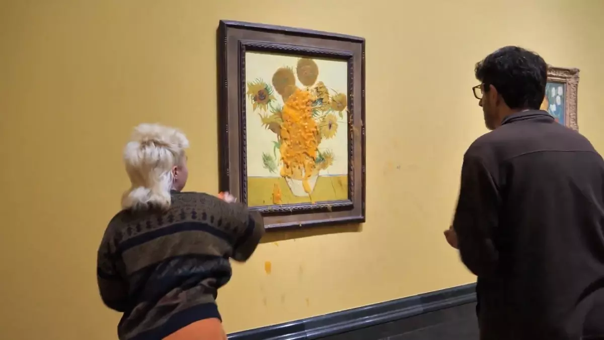 Van Gogh Tablolarına İklim Aktivistlerinden Çorba Saldırısı